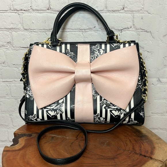 Betsey Johnson Black and Pink Bow Bag - Picture 1 of 15